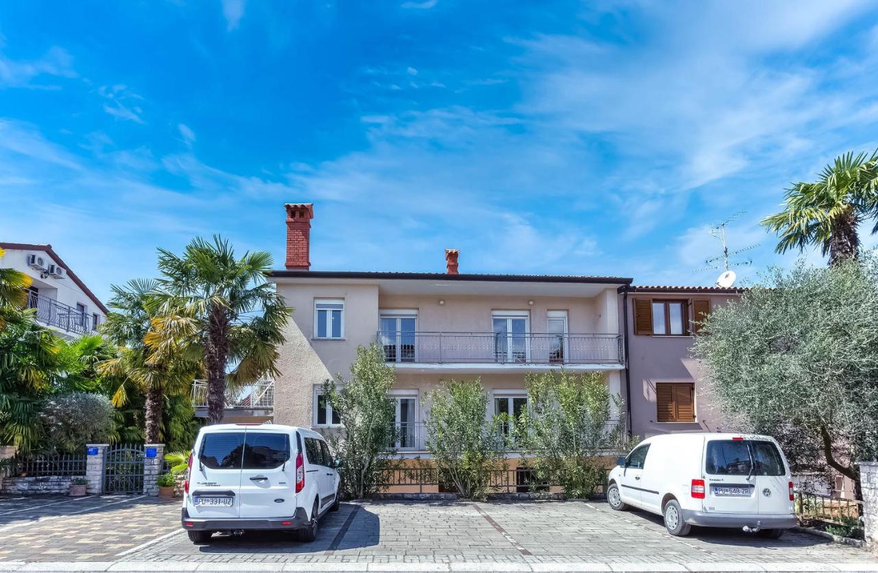 Apartment Jure *